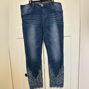 Kensie Jeans with Lace Embroidery Detail